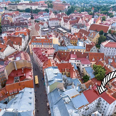 Old Town - Viru * Tallin